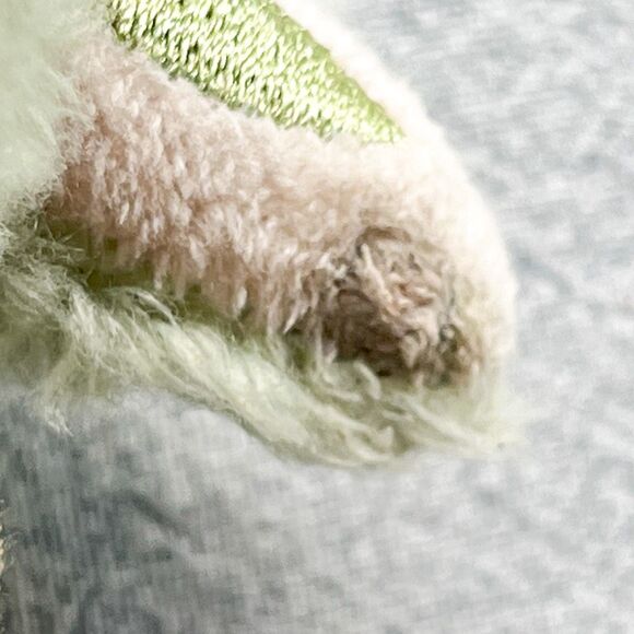 Pop Mart The Monsters Exciting Macaron Labubu - Green Grape - Plush Doll - Picture 9 of 16